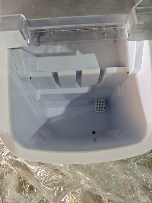 Aparat de gheață Heinner HIM-120S