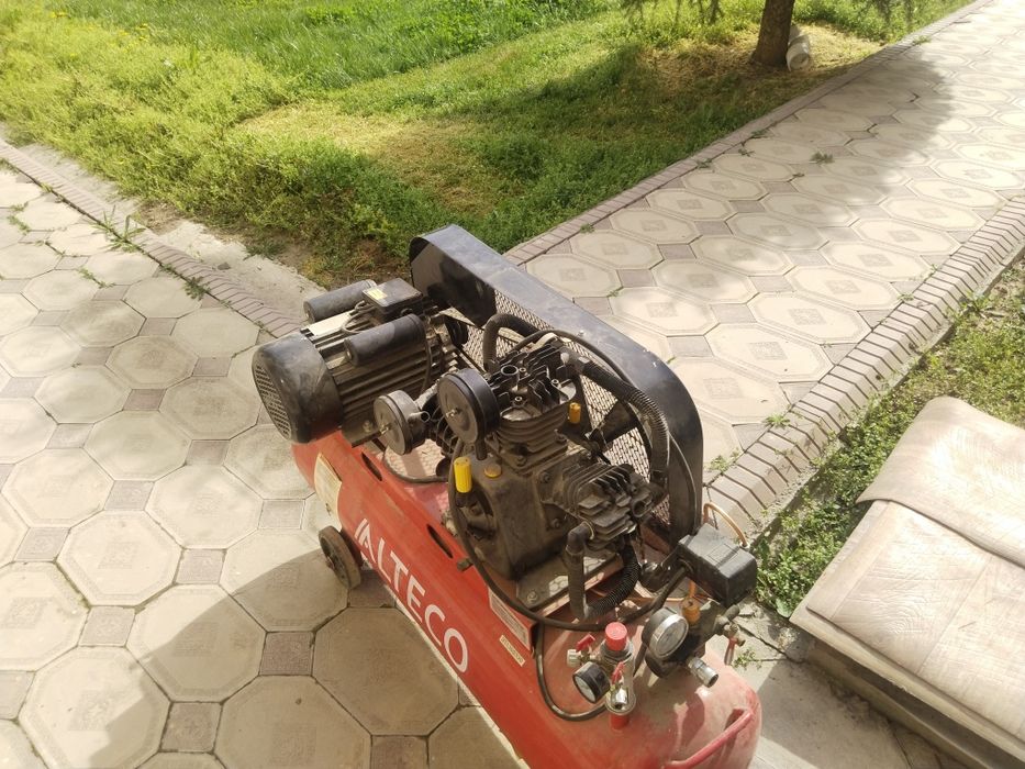 Воздушный компрессор .