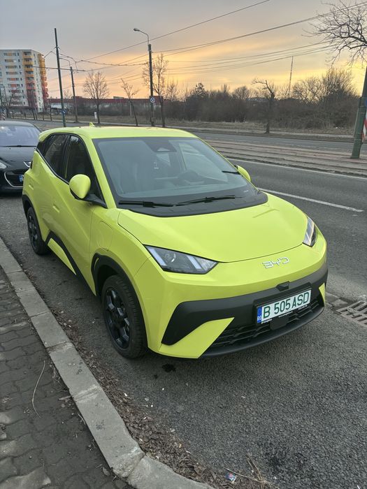 Inchiriez autoturisme de la 100 RON pe zi