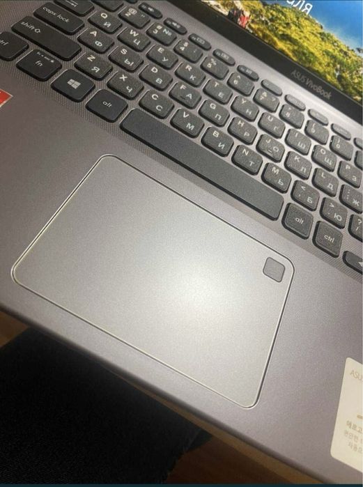 Ноутбук/Laptop Asus Vivobook X512D