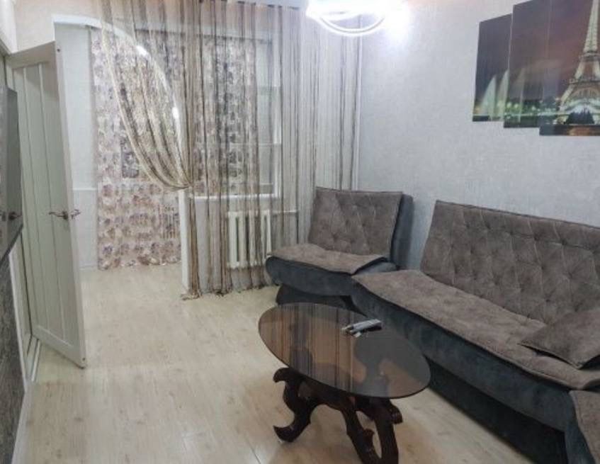 Ялангочда квартира сотилади маданият инстити 2/2/4