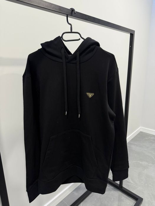 Суичър - Prada Triangle