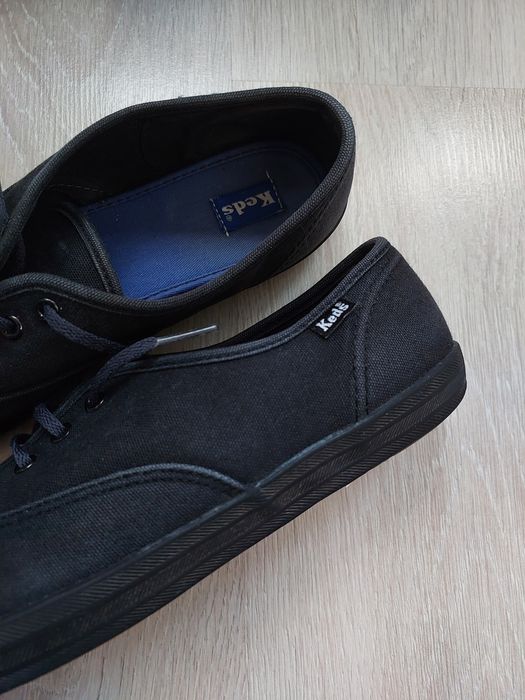 Tenisi Keds marime 40
