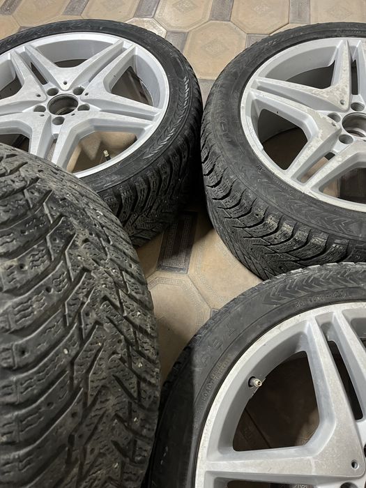 Продам диски мерседес r19
