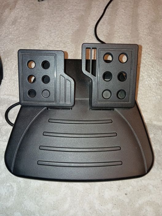 Продам игровой руль для ПК и PS