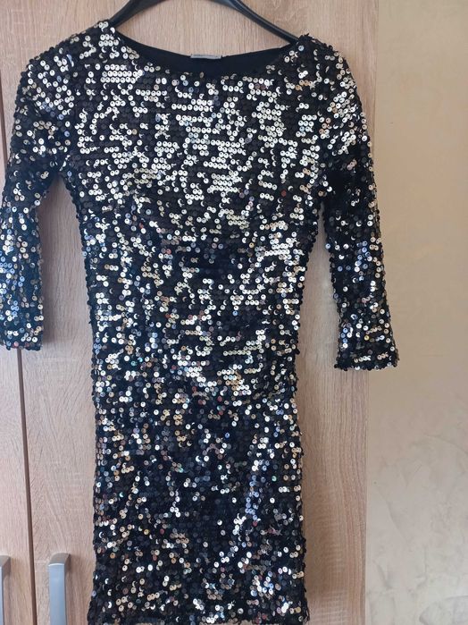 Рокля с пайети официална-парти рокли