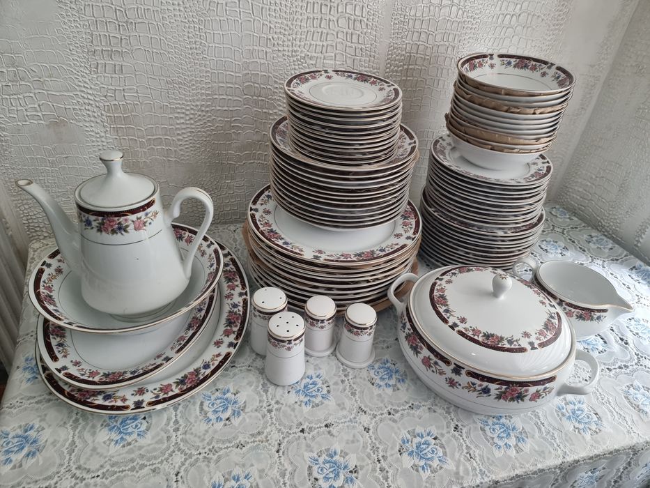 Продаётся  посуды