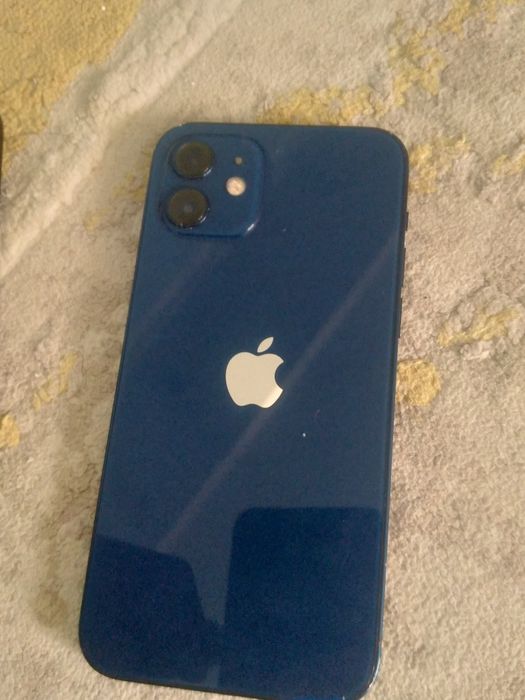 Айфон сатылады 12