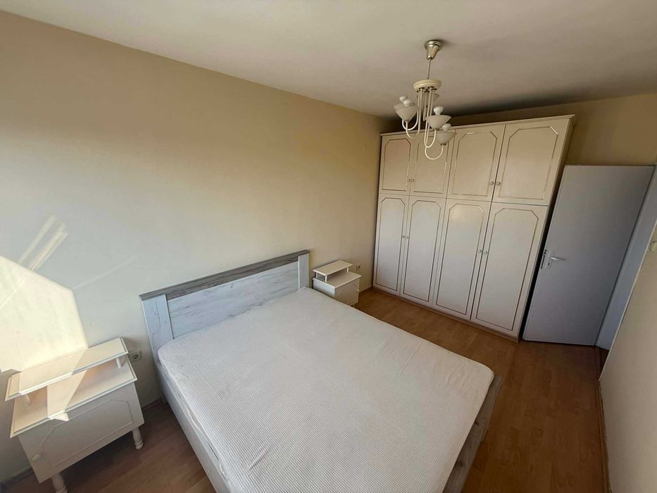 Дава се под наем Тристаен апартамент в София, Света Троица - 70 кв.м за 648.21 € - Снимка #2