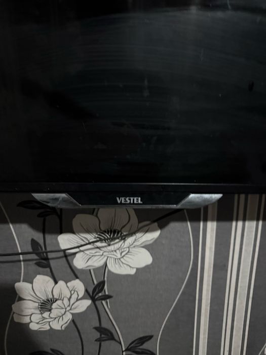 Телевизор и Холодильник