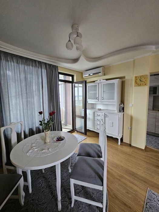 Дава се под наем Двустаен апартамент в Бургас, Изгрев - 65 кв.м за 498.27 € - Снимка #1