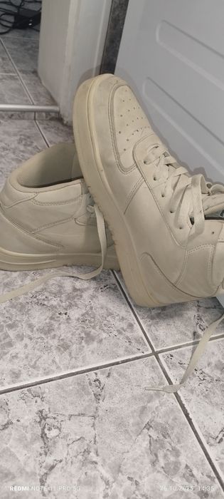 Продавам зимни обувки