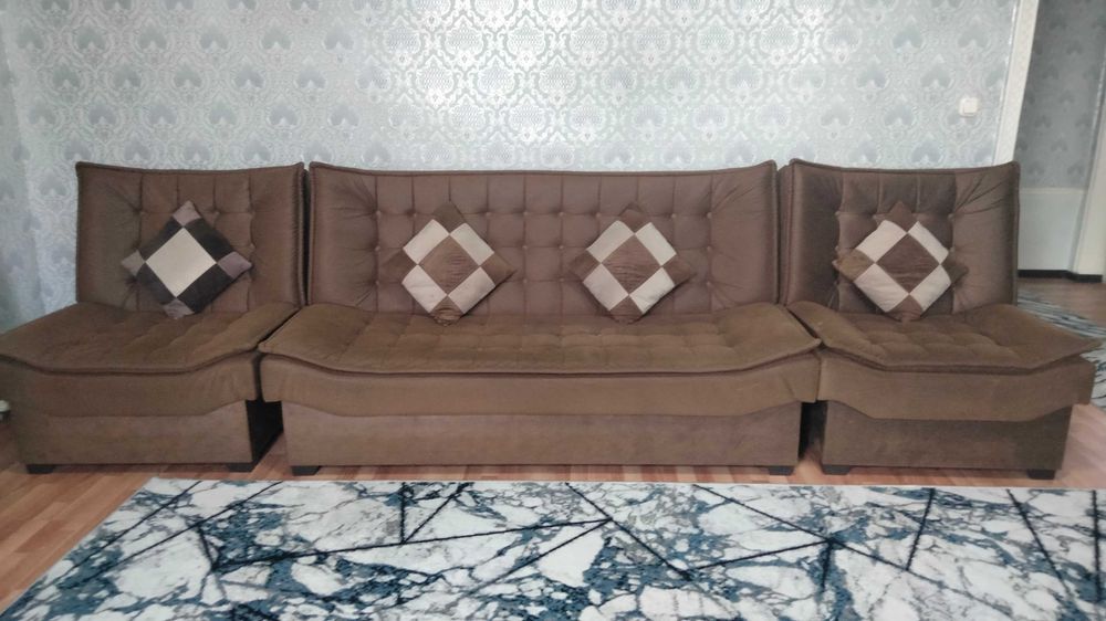 Yumshoq mebel holati yaxshi