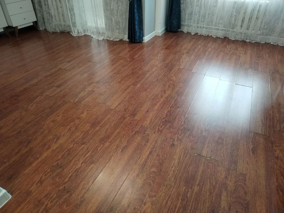 Продам ламинат недорого