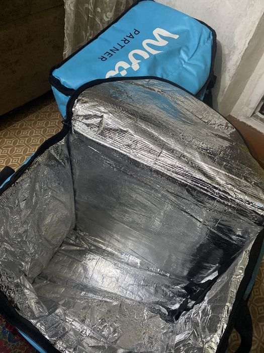 3 термосуки (2 wolt и 1 яндекс еда)