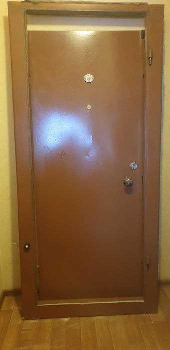 Входная дверь металлическая