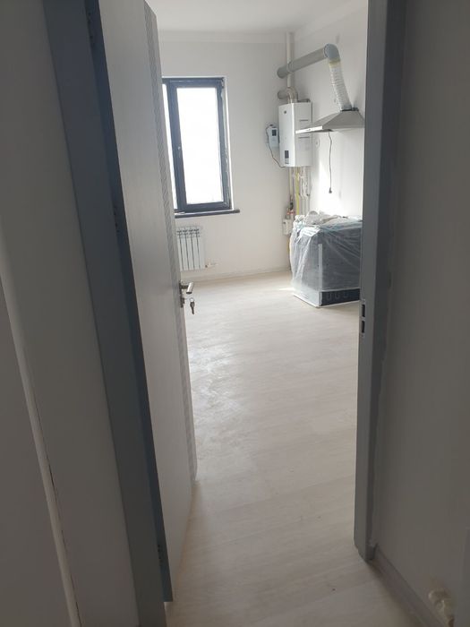 1 xonali yangi Kvartira FarDU Tabiiy fakultet ro'parasida