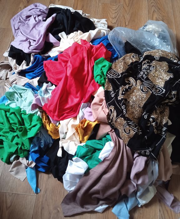 Мешок остатков кроя,отрезки,куски, лоскуты ткани для рукоделия.