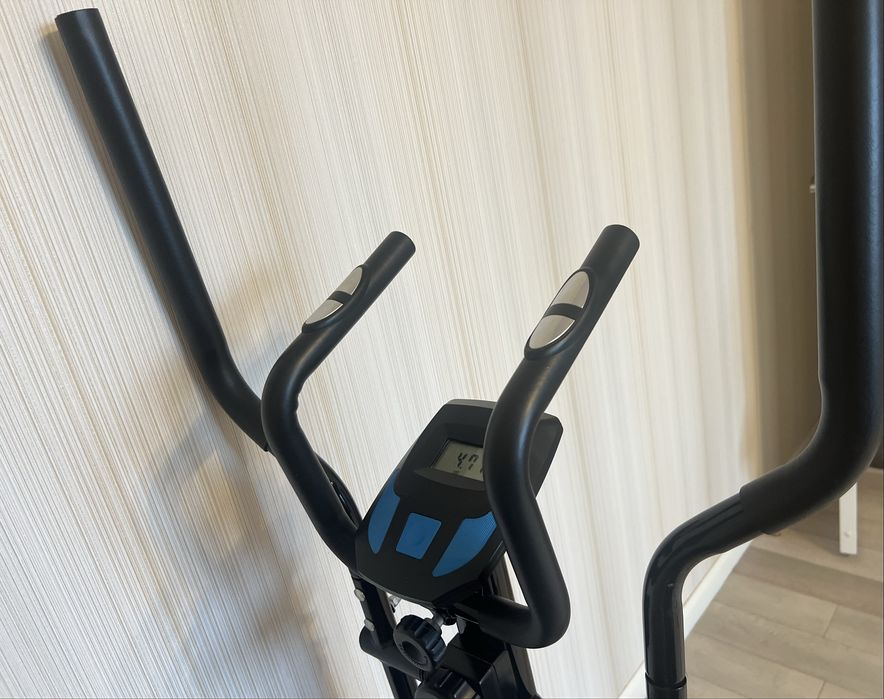 Продам эллиптический тренажер(эллипс)