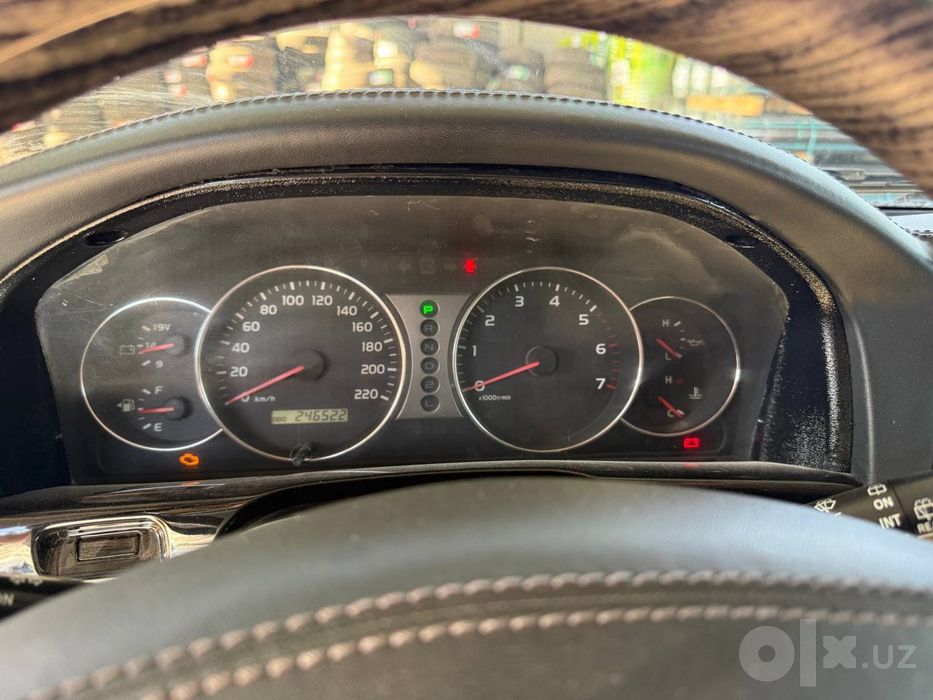 Продам Toyota LAND CRUISER 100 в идеальном состоянии