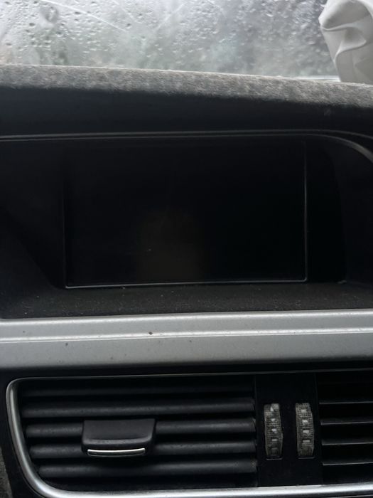 Dezmembrez Audi a4 b8 2.0 CAGA