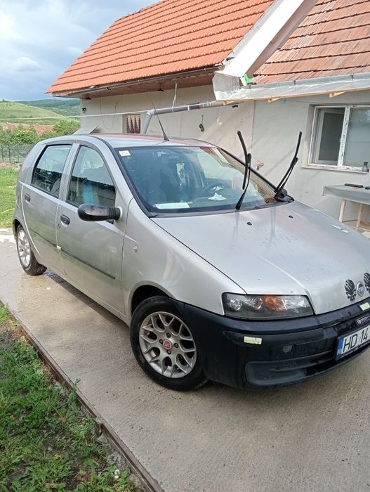 Fiat Punto 2002.