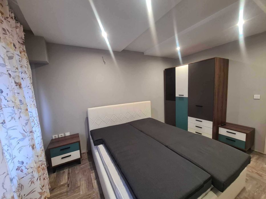 Продава се Тристаен апартамент в Хасково, Център - 110 кв.м за 1438 €/кв.м - Снимка #10