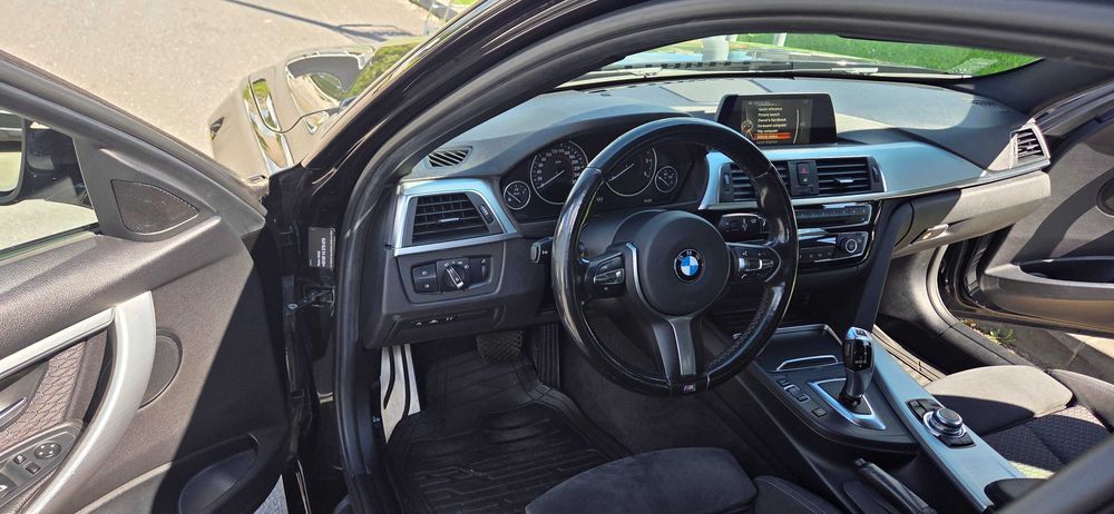 BMW 320d xDrive Pachet-M Fabrica int/ext (Proprietar 8 ani)