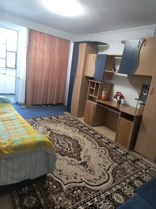 Vând apartament cu 2 camere/Scornicesti/str.Pompierilor