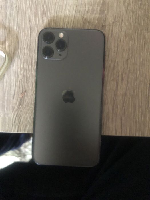 Iphone 11 pro в много добро състояние