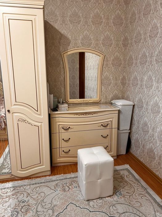 Спальная мебель комплект (Б/У)