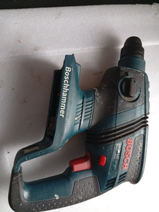 Corp rotopercutor Bosch 36 v defect nu bate