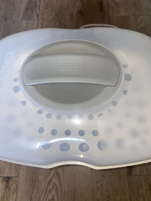 Sterilizator biberoane Chicco 2 in 1