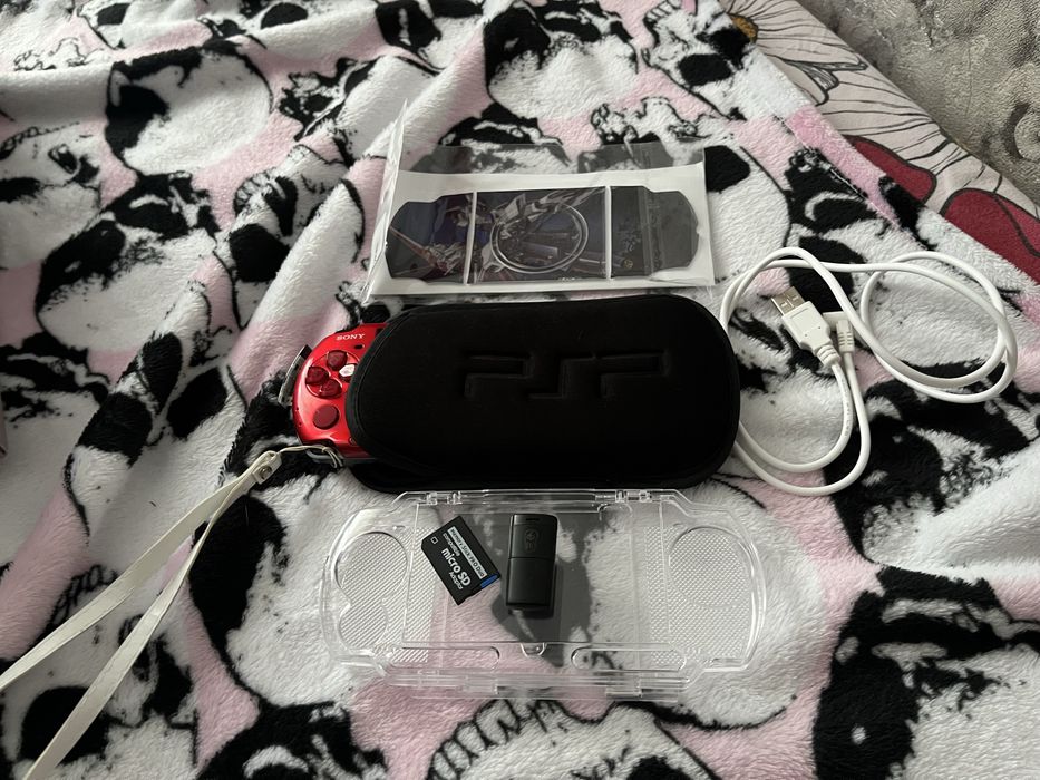 PSP3000 Редкая Красная