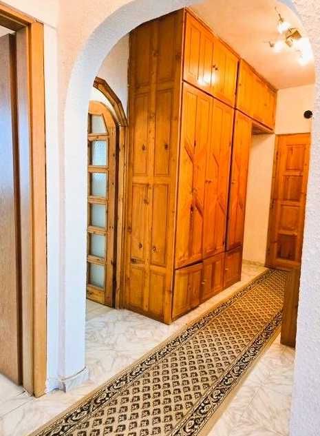 Продава се Тристаен апартамент в Бургас, Братя Миладинови - 92 кв.м за 1772 €/кв.м - Снимка #4