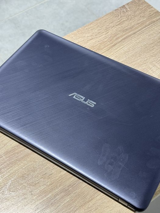 Ноутбук Asus Vivibook X543U