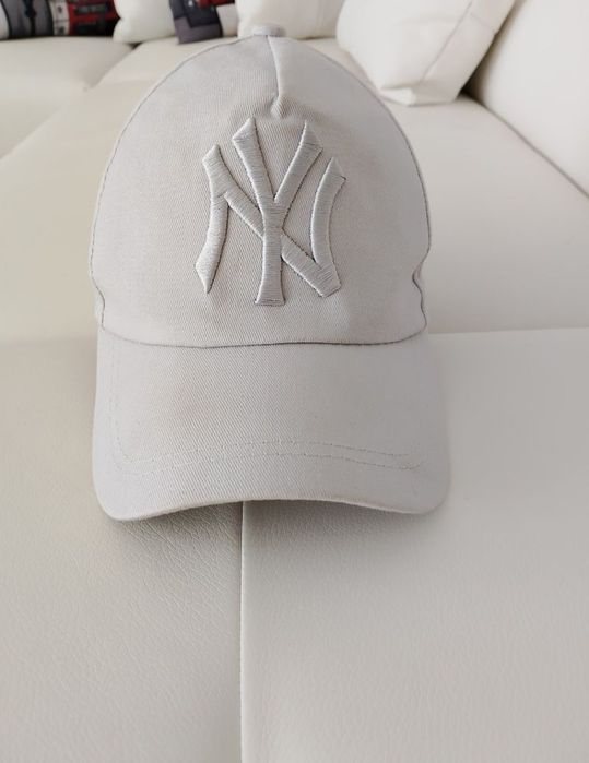 Vând Șapcă sport fashion NY,noua, calitate.reglabila.