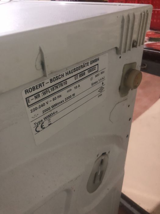 Продам стиральную машину BOSCH
