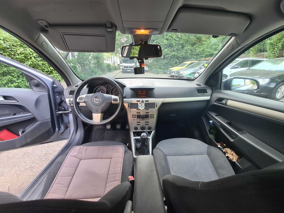Opel astra H.