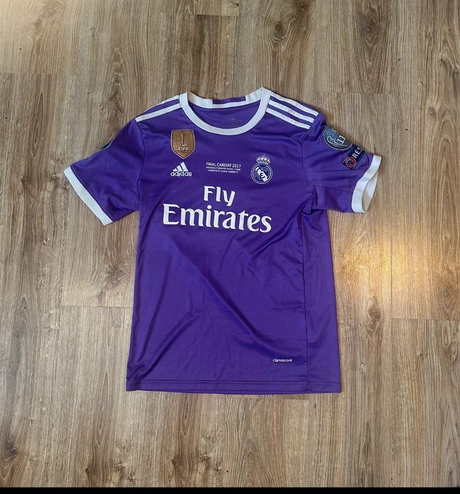Ronaldo Real Madrid 2016/17 Purple jersey