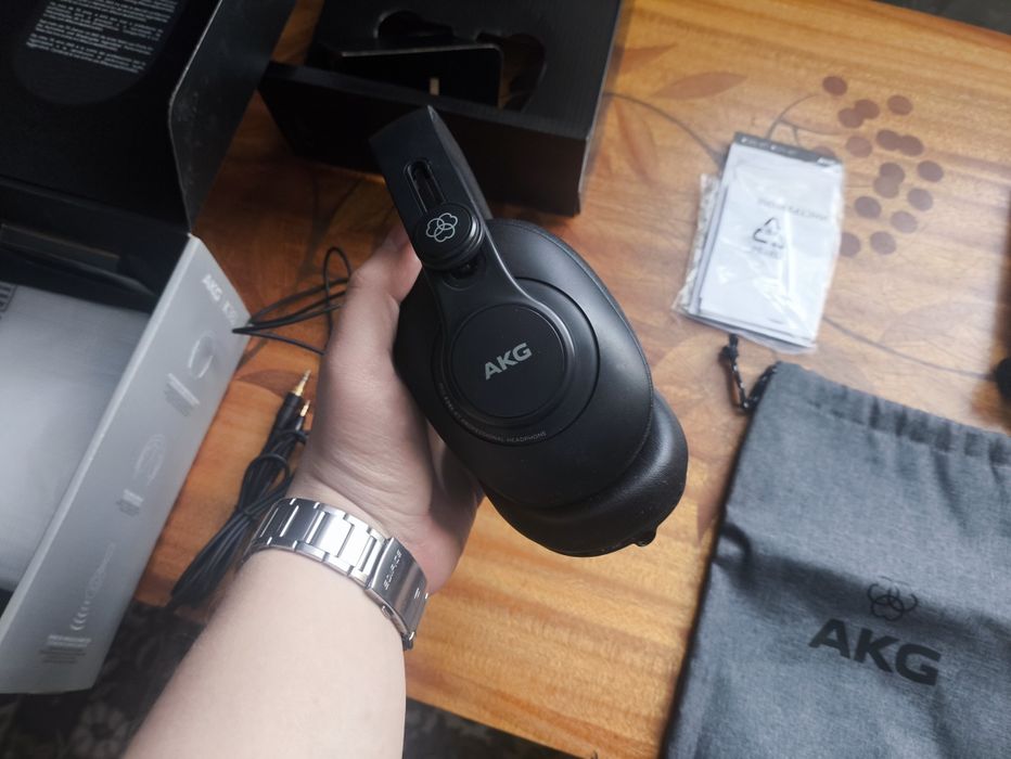 Студийные наушники Akg k361-bt