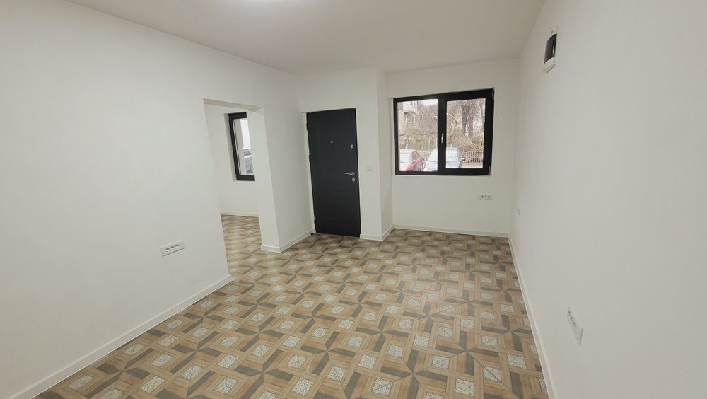 Birou spațios, parter, aleea Ciocarliei