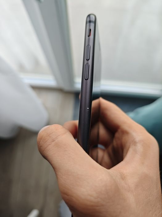 iPhone 8 64gb urgent