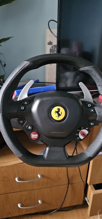 Ps4 2 Джойстика 5 Игри + Волан спедали  500гб