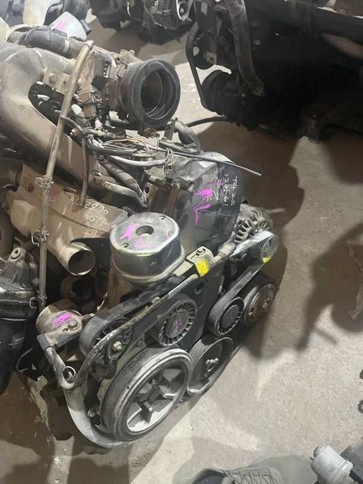 Двигатель Nissan terrano VG30 ПАТФАЙНДЕР VG30