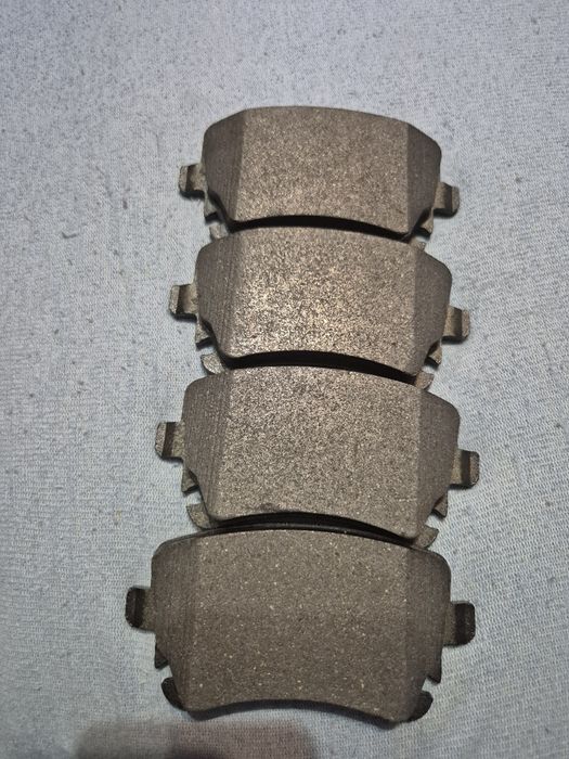 Vând plăcute frana audi A6.