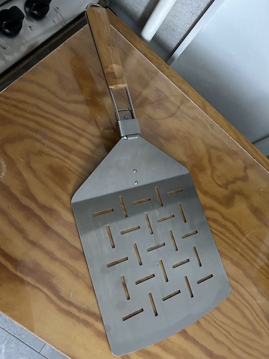 Paleta pizza pliabilă