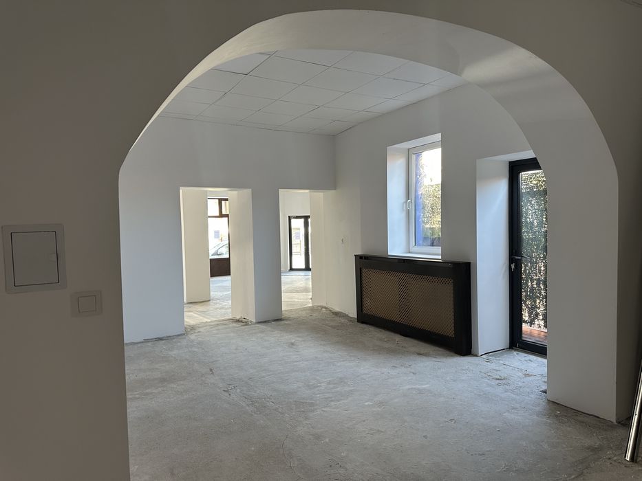 Spatiu comercial  Zarnesti zona centrala
