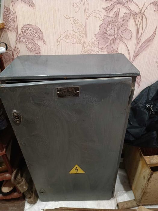 Шкаф электрический продам