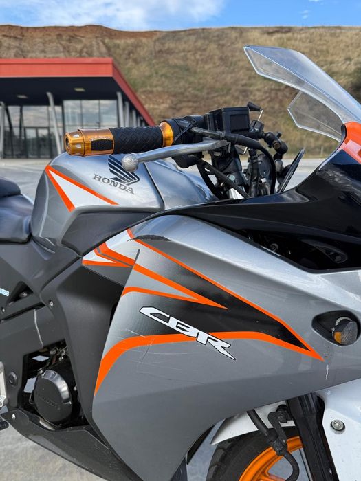 Honda CBR125R JC50